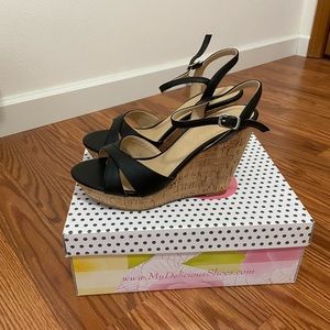 Lulu’s Black and Tan Wedges